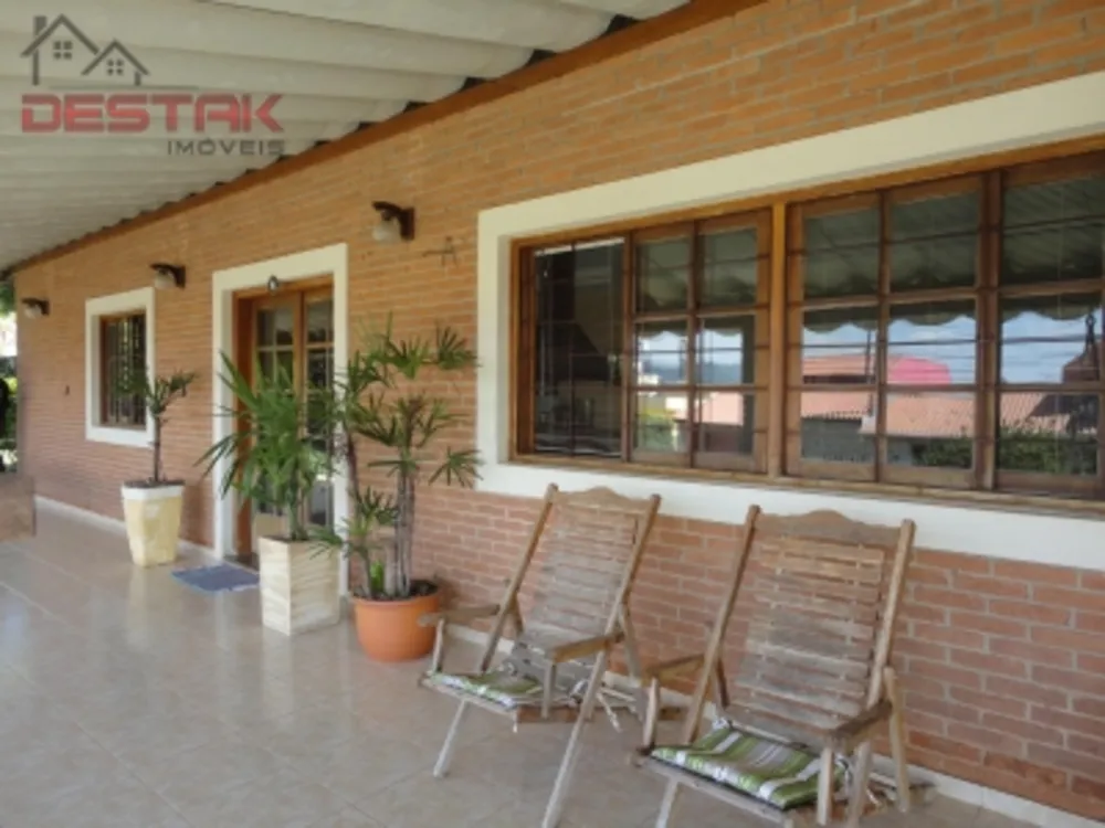 Casa, 4 quartos, 1999 m² - Foto 1