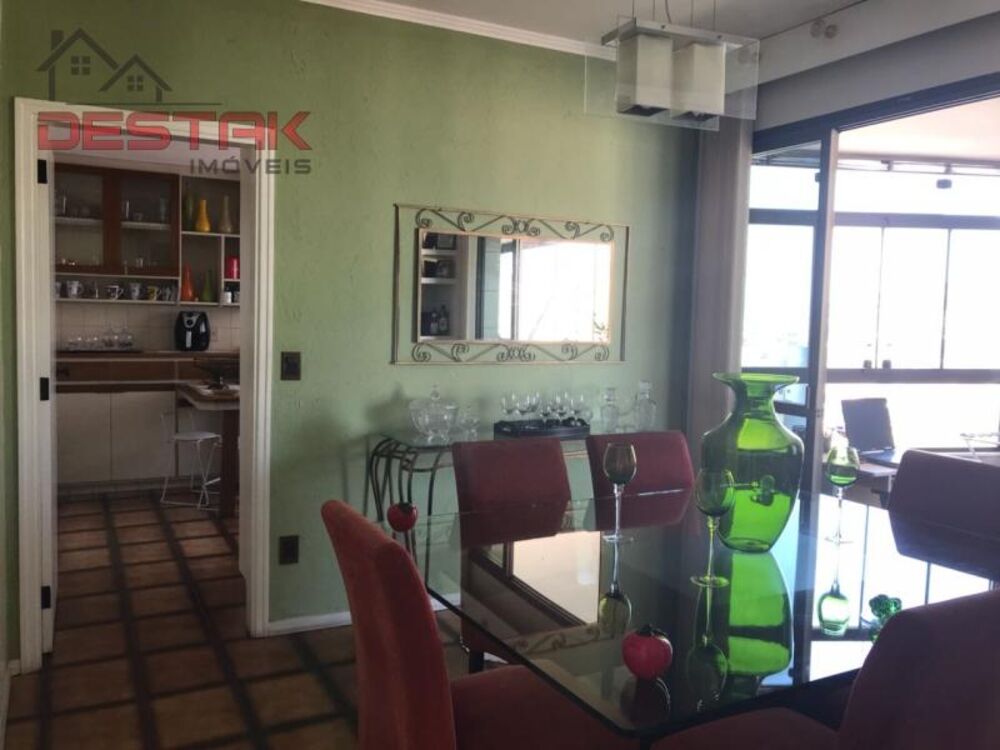 Apartamento, 3 quartos, 173 m² - Foto 1