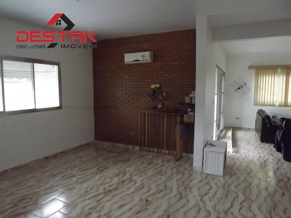 Casa, 3 quartos, 314 m² - Foto 1