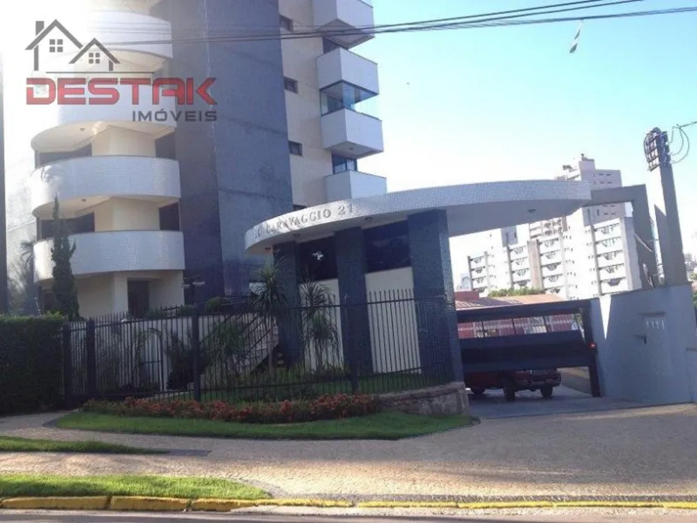Apartamento, 3 quartos, 240 m² - Foto 1