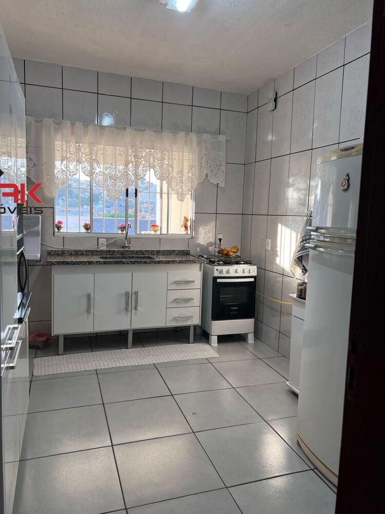 Casa, 4 quartos, 203 m² - Foto 1