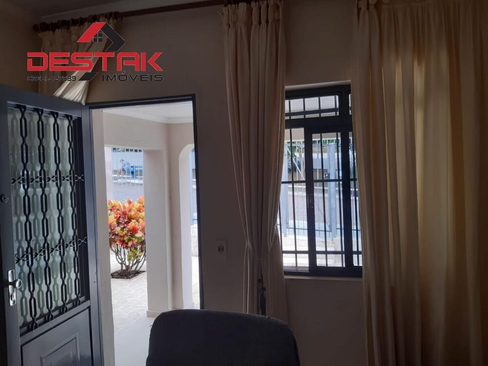 Casa à venda com 2 quartos, 374m² - Foto 4