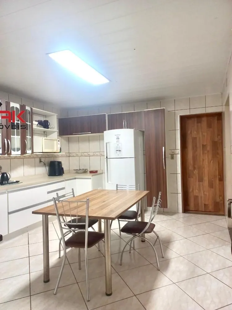 Casa, 3 quartos, 252 m² - Foto 2