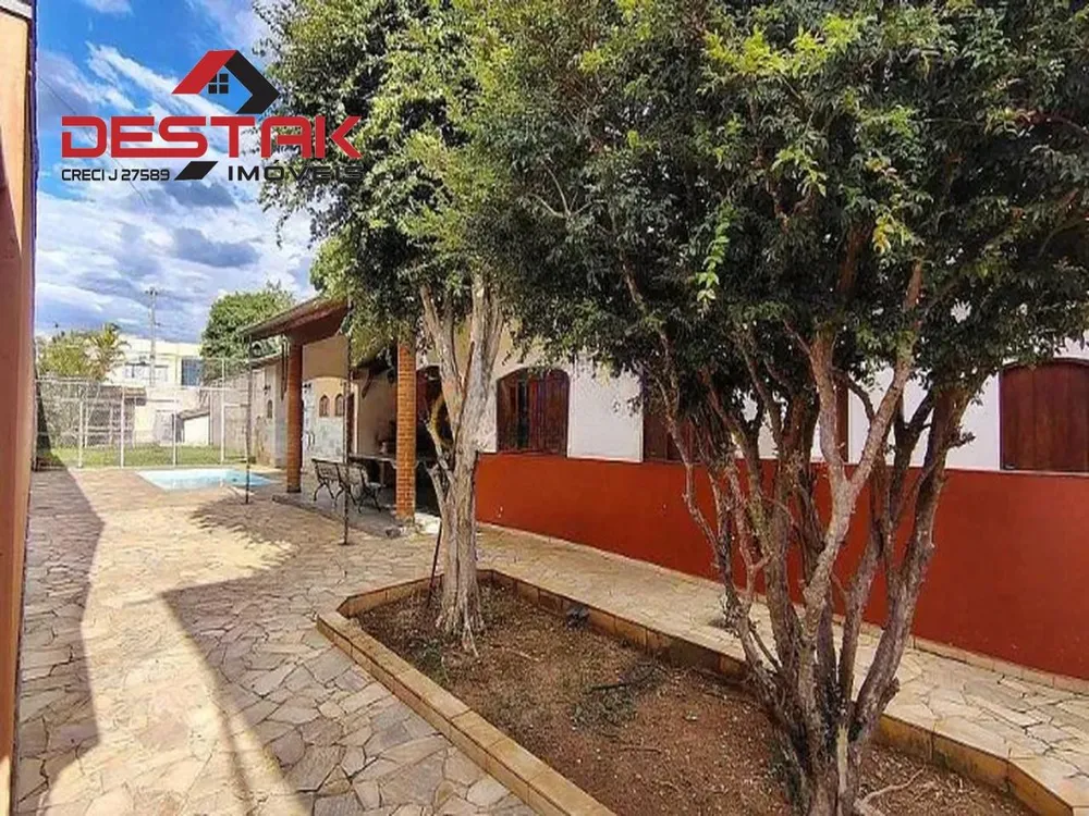 Casa, 4 quartos, 739 m² - Foto 1