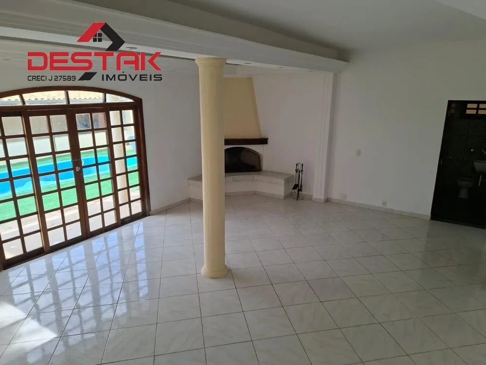 Casa, 3 quartos, 378 m² - Foto 1