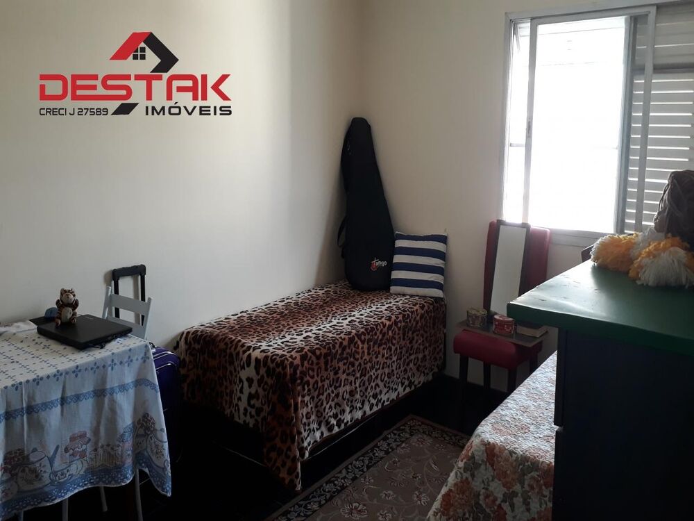 Apartamento, 3 quartos, 140 m² - Foto 1