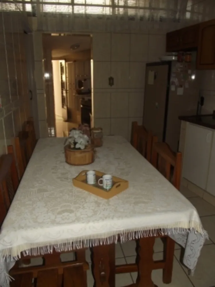 Casa, 3 quartos, 255 m² - Foto 4