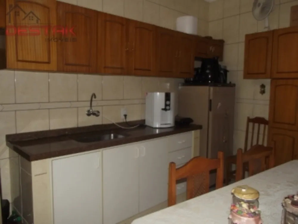 Casa, 3 quartos, 255 m² - Foto 6
