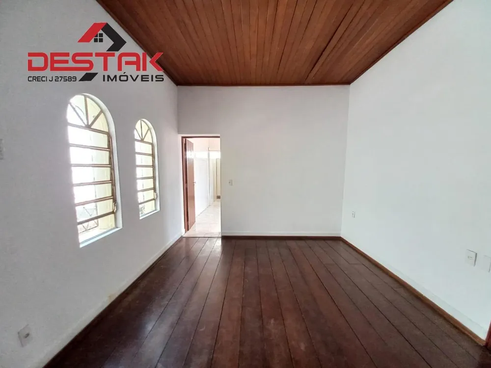 Casa, 3 quartos, 360 m² - Foto 1