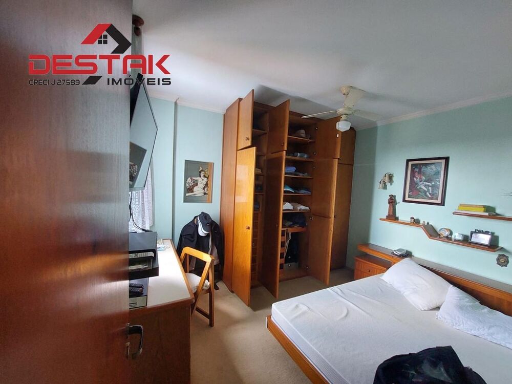 Apartamento, 3 quartos, 190 m² - Foto 1