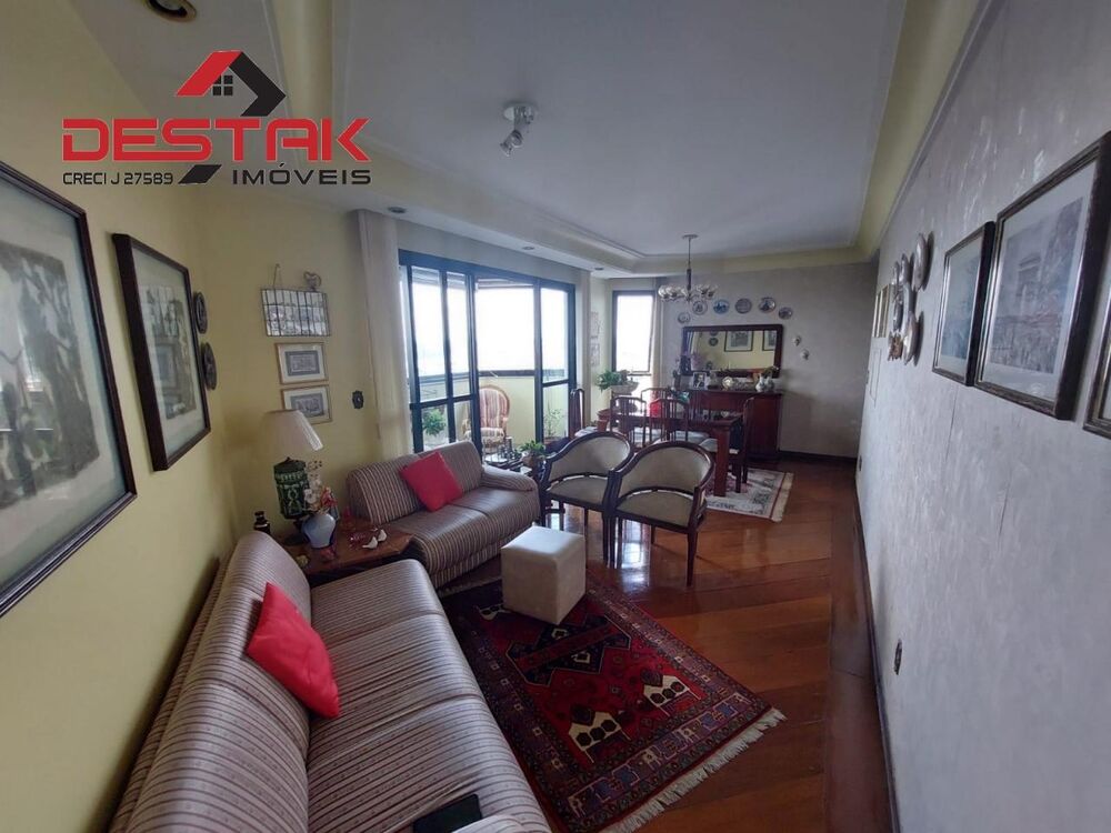 Apartamento, 3 quartos, 190 m² - Foto 2