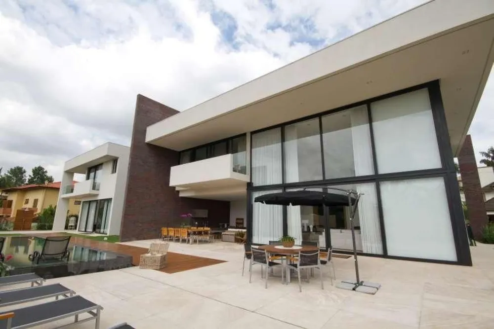 Casa, 5 quartos, 1800 m² - Foto 1