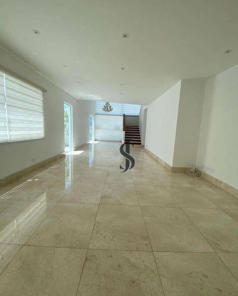 Casa, 3 quartos, 259 m² - Foto 3