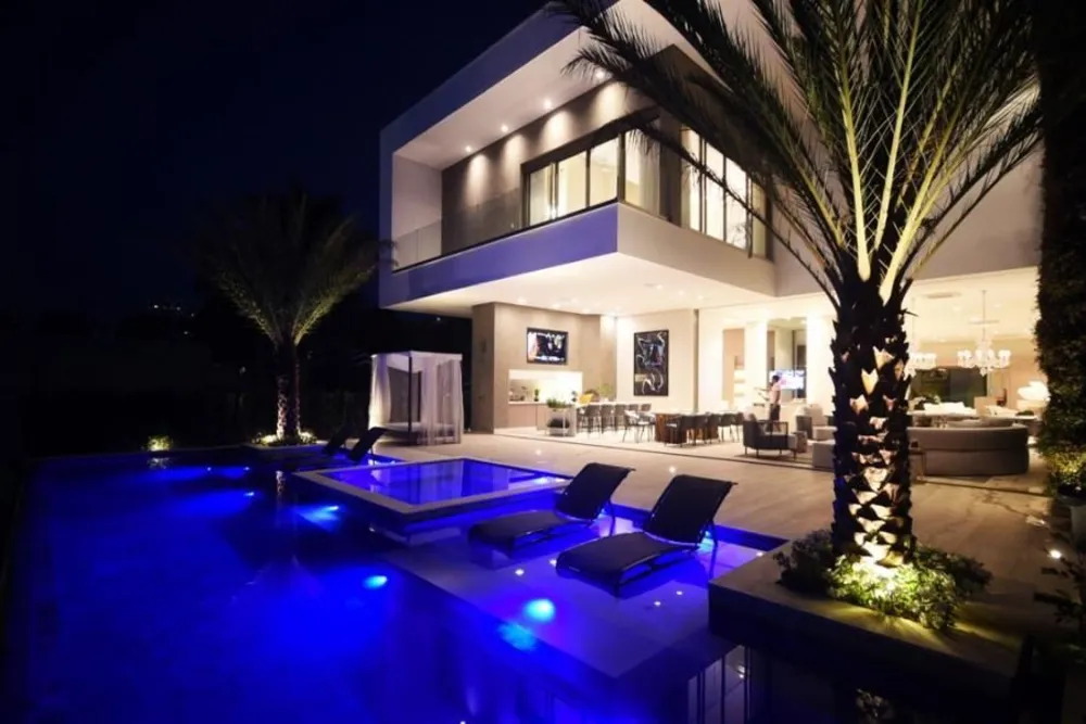 Casa, 5 quartos, 1556 m² - Foto 1