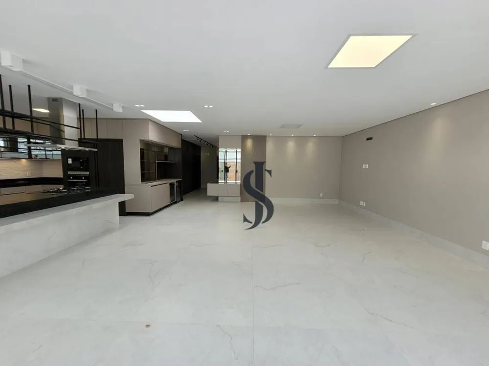 Casa, 4 quartos, 250 m² - Foto 4