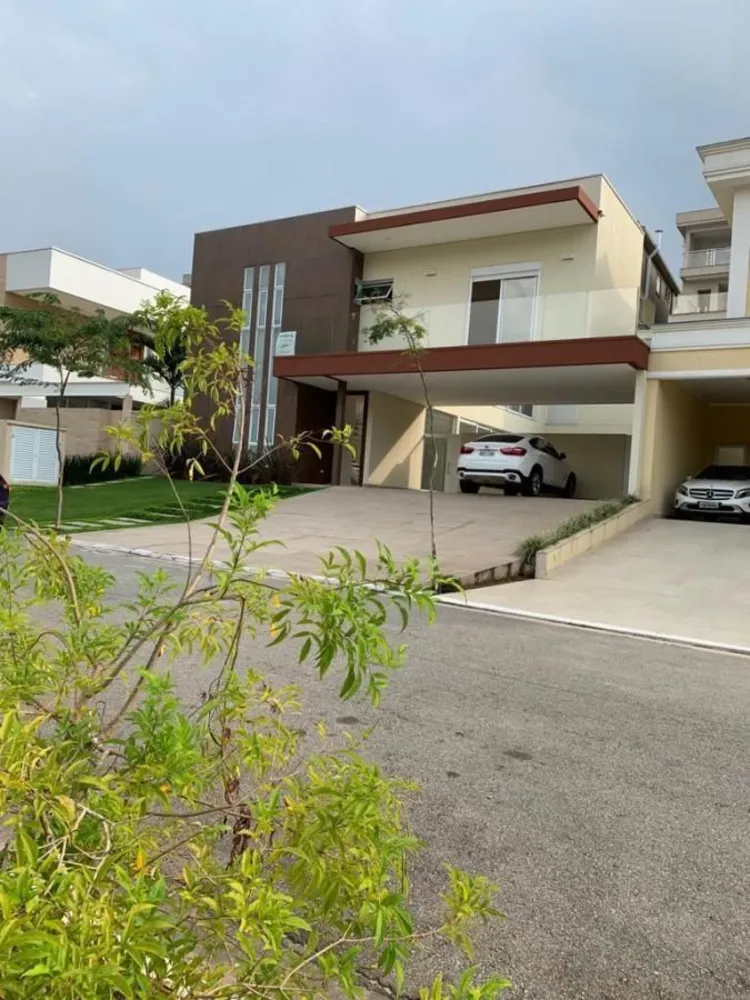 Casa, 4 quartos, 439 m² - Foto 1