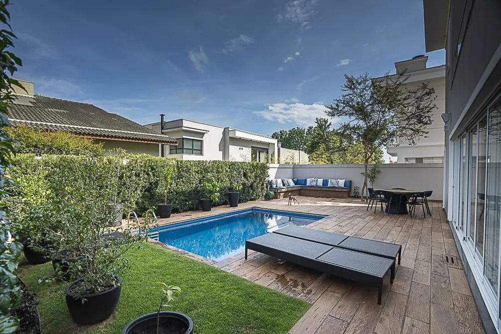 Casa, 4 quartos, 370 m² - Foto 1