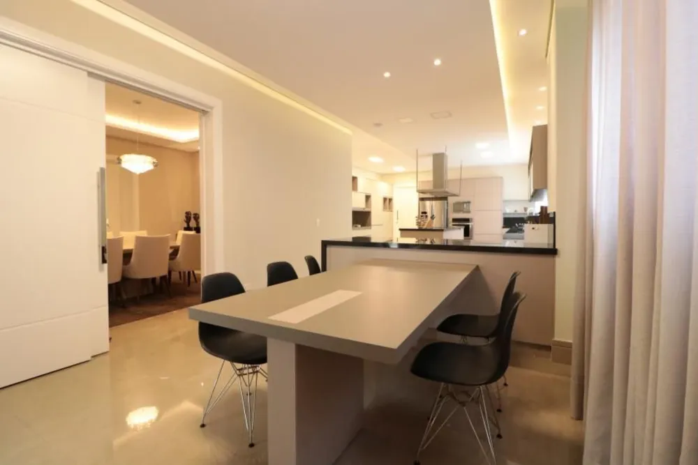 Casa, 5 quartos, 1300 m² - Foto 4