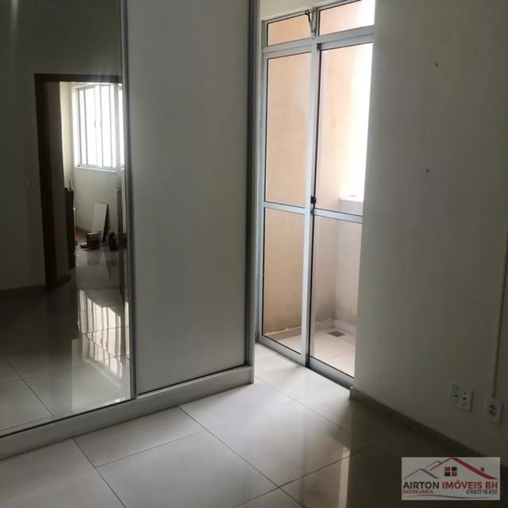 Apartamento à venda com 2 quartos, 60m² - Foto 1