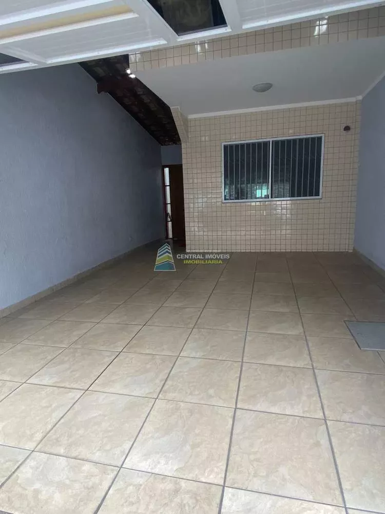 Sobrado à venda com 3 quartos, 180m² - Foto 3