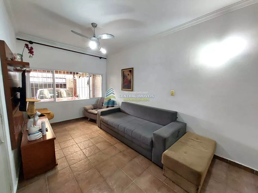 Casa à venda com 3 quartos, 128m² - Foto 2