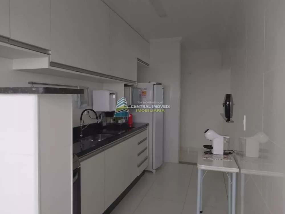 Apartamento à venda com 2 quartos, 71m² - Foto 3