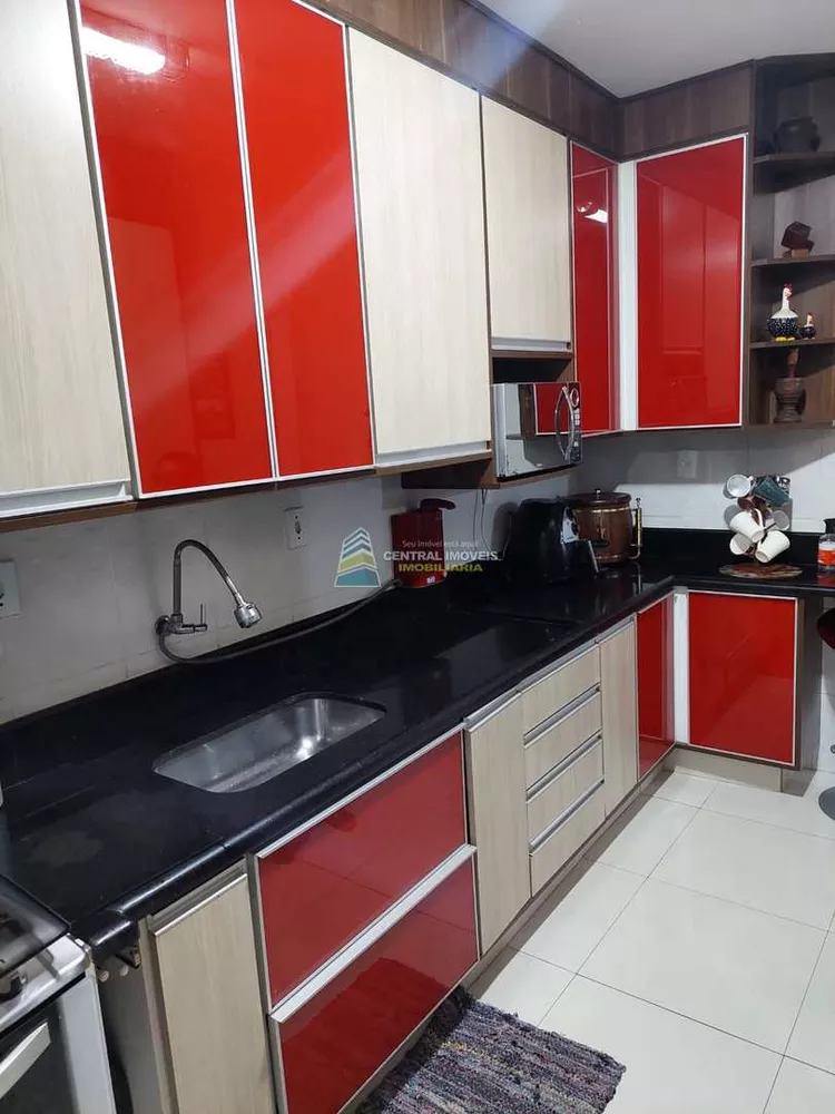 Apartamento à venda com 2 quartos, 80m² - Foto 3