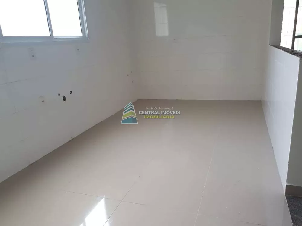 Apartamento à venda com 3 quartos, 172m² - Foto 2