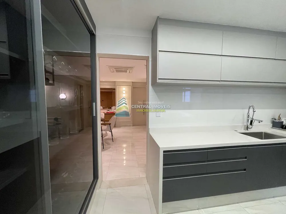 Apartamento, 3 quartos, 161 m² - Foto 2