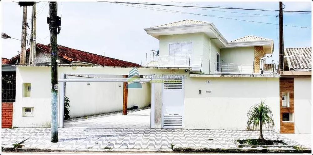 Sobrado à venda com 4 quartos, 150m² - Foto 1