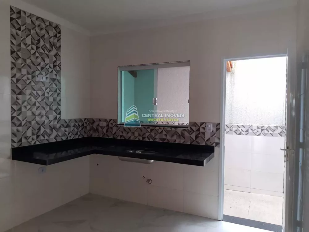 Sobrado à venda com 2 quartos, 76m² - Foto 4