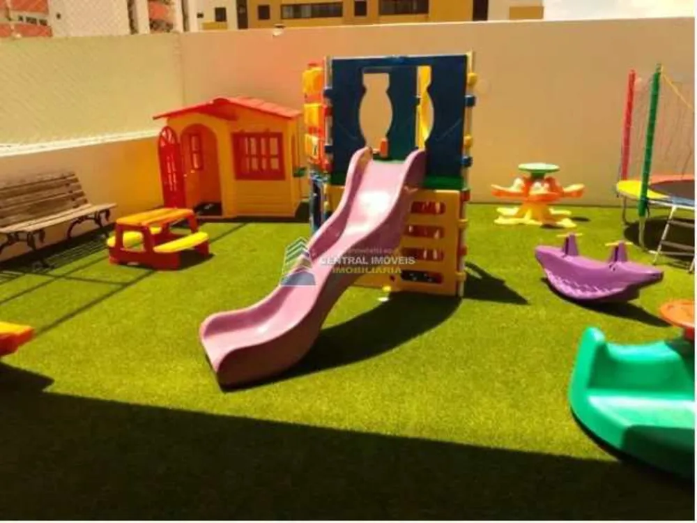 Cobertura, 3 quartos, 174 m² - Foto 2