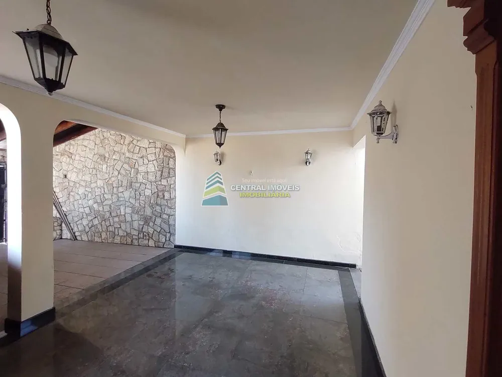 Sobrado, 5 quartos, 326 m² - Foto 1