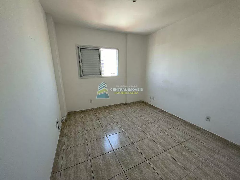 Apartamento à venda com 2 quartos, 69m² - Foto 3