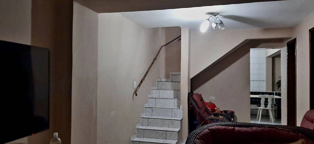 Casa à venda com 4 quartos, 290m² - Foto 3