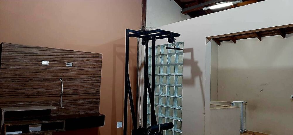 Casa à venda com 4 quartos, 290m² - Foto 2