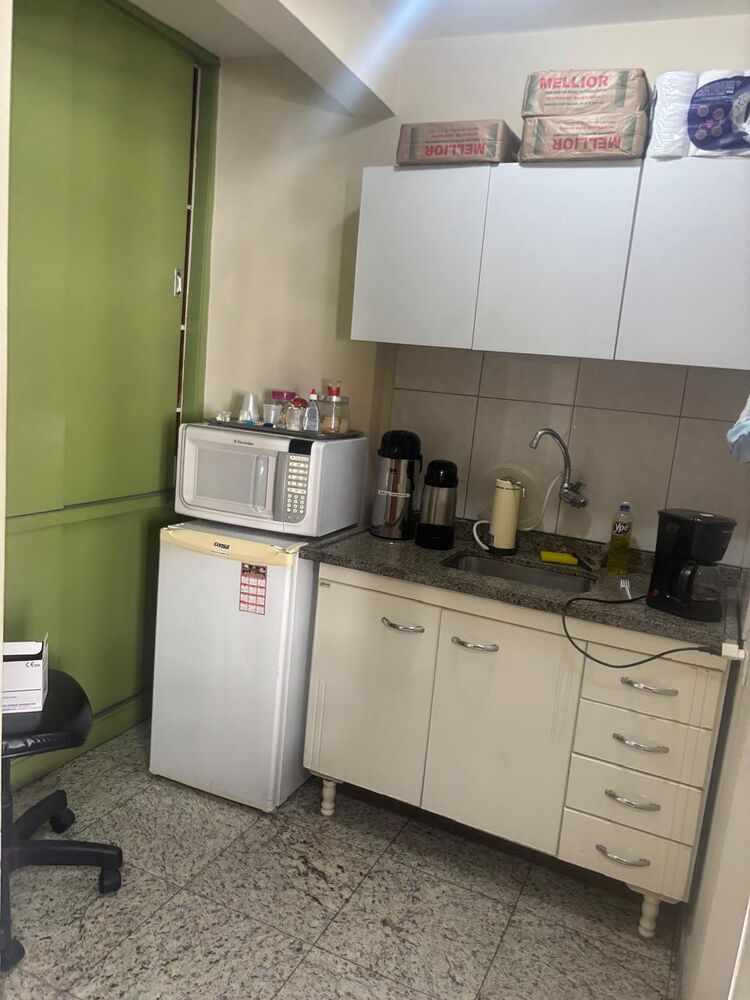 Conjunto Comercial-Sala à venda com 5 quartos, 141m² - Foto 1