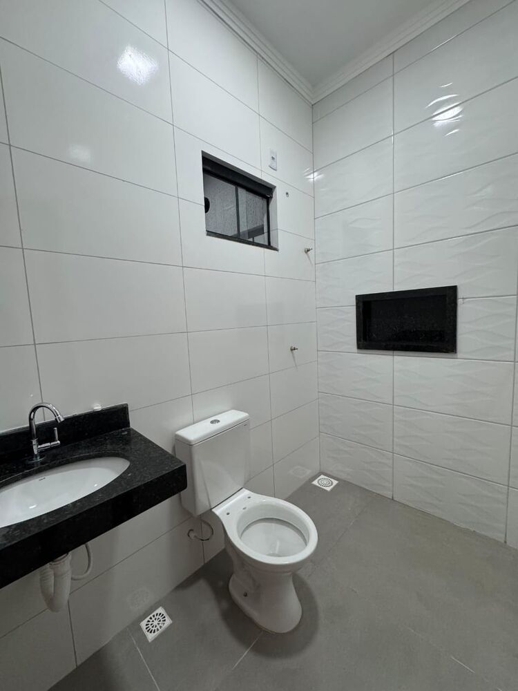 Casa à venda com 2 quartos, 67m² - Foto 4