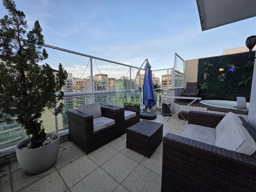Cobertura, 3 quartos, 143 m² - Foto 2