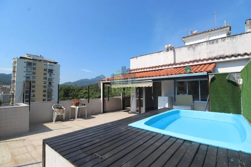 Cobertura, 3 quartos, 256 m² - Foto 1