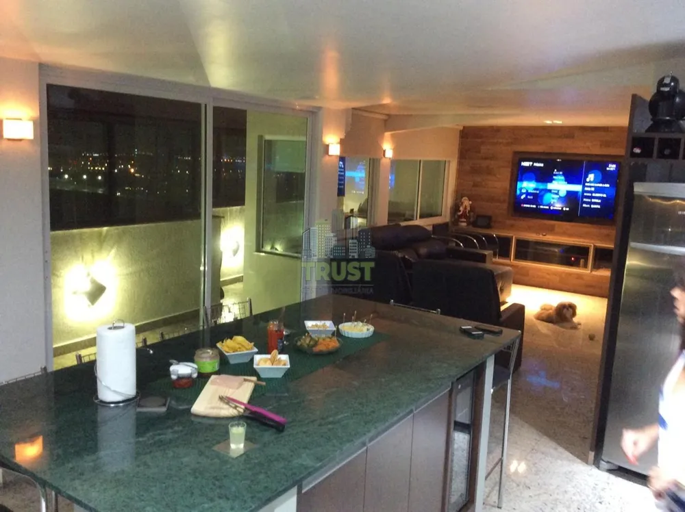 Cobertura, 3 quartos, 196 m² - Foto 32
