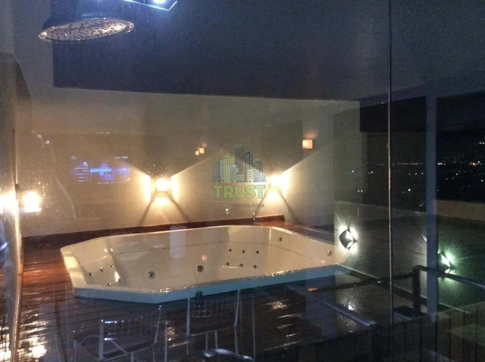 Cobertura, 3 quartos, 196 m² - Foto 1