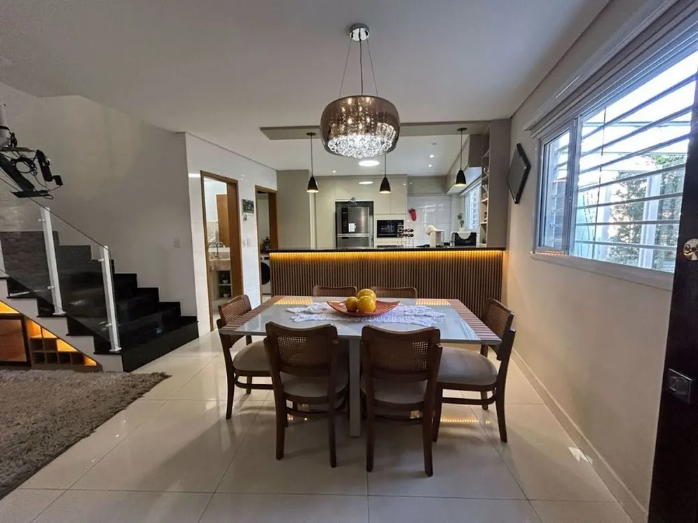 Sobrado, 3 quartos, 101 m² - Foto 1
