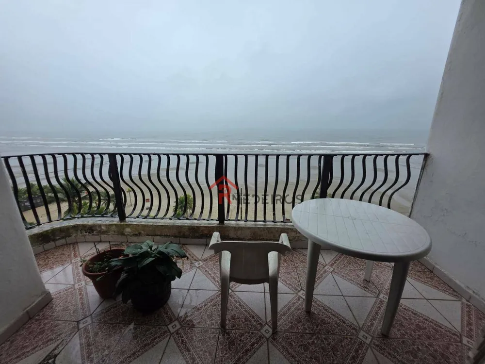 Apartamento, 3 quartos, 220 m² - Foto 1