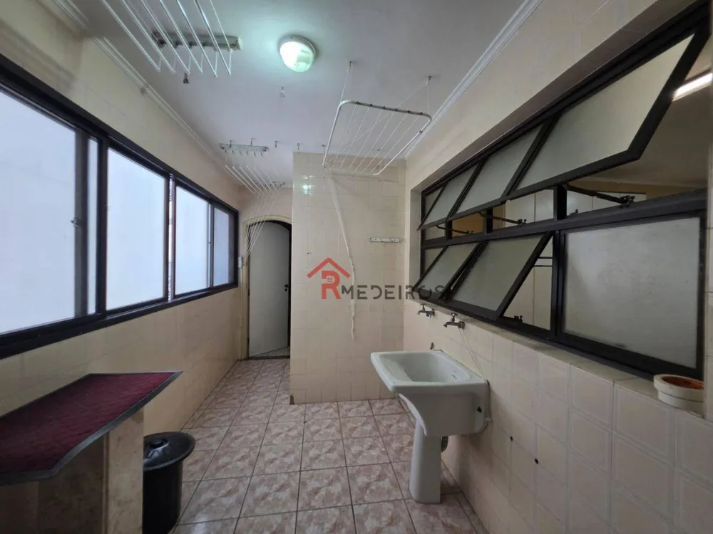 Apartamento, 3 quartos, 220 m² - Foto 12