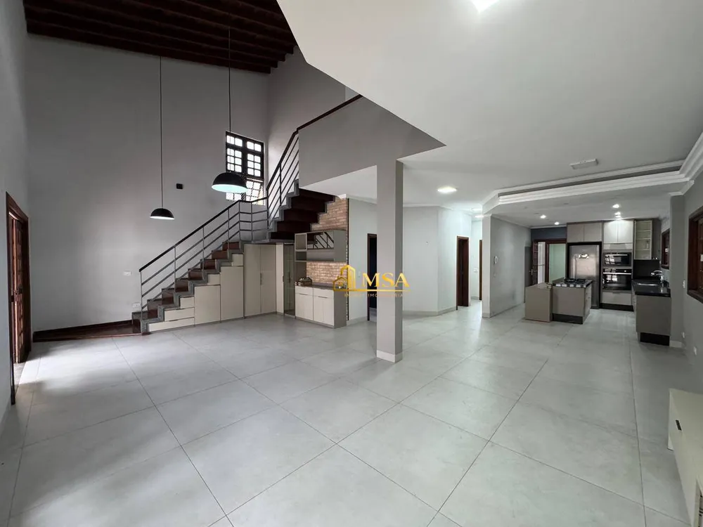 Sobrado, 4 quartos, 297 m² - Foto 1