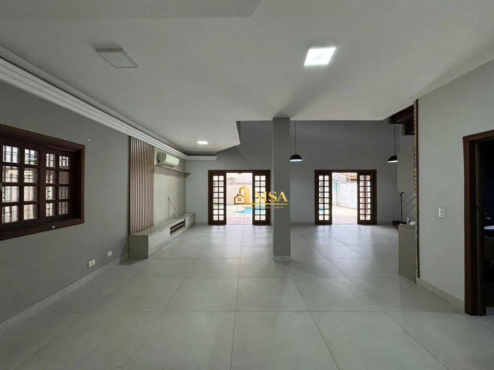 Sobrado, 4 quartos, 297 m² - Foto 2