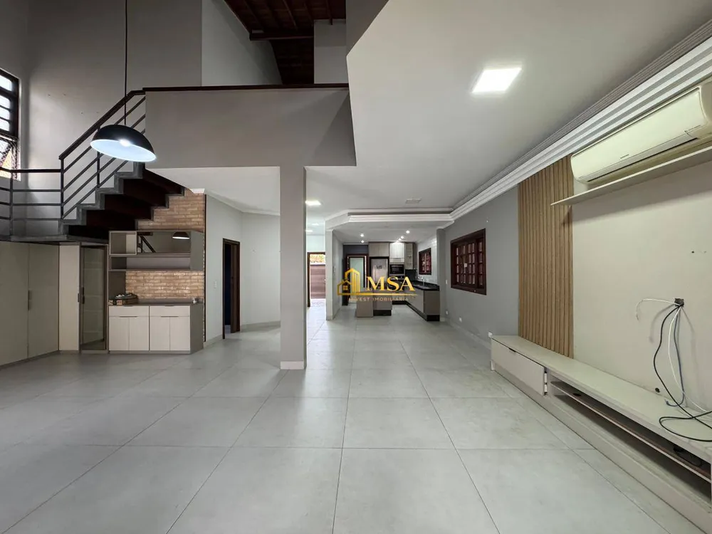Sobrado, 4 quartos, 297 m² - Foto 3