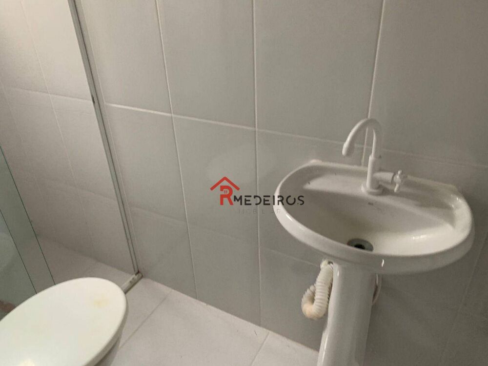 Cobertura à venda com 6 quartos, 250m² - Foto 4