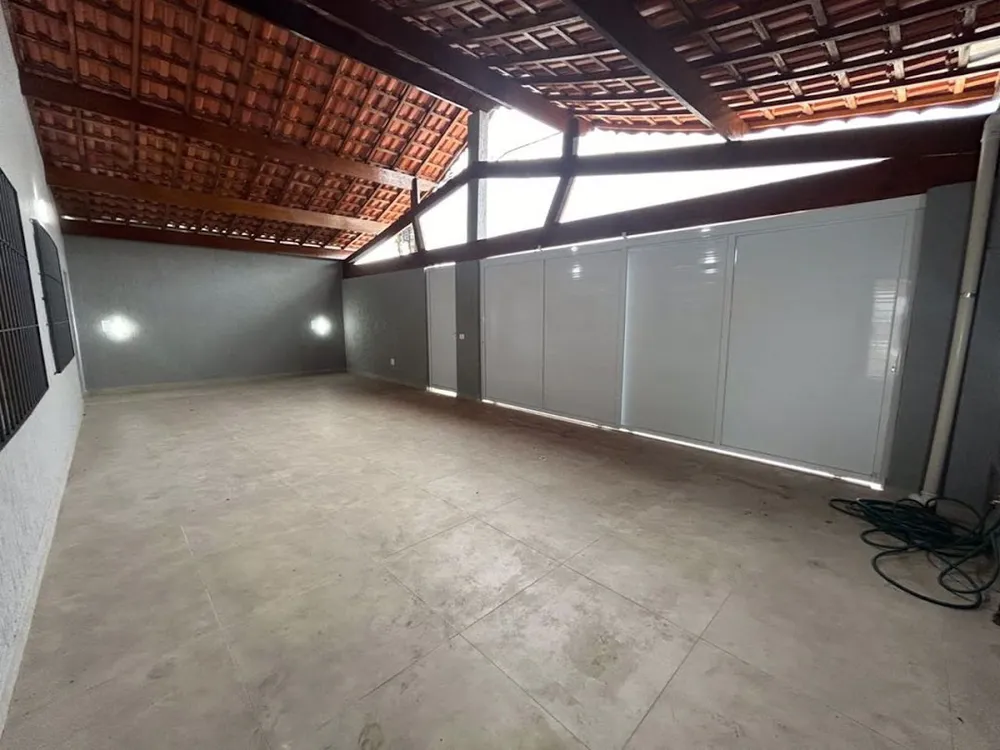 Casa, 4 quartos, 190 m² - Foto 1